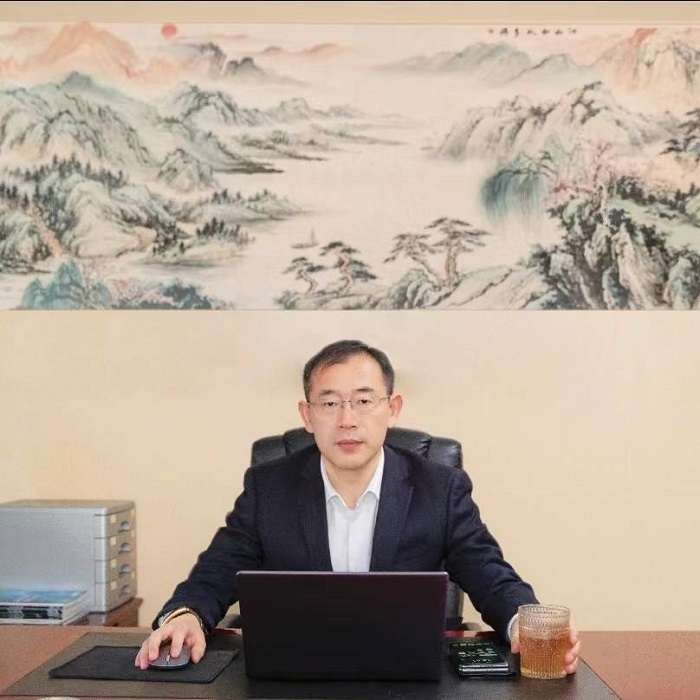 曹连敏:监事长